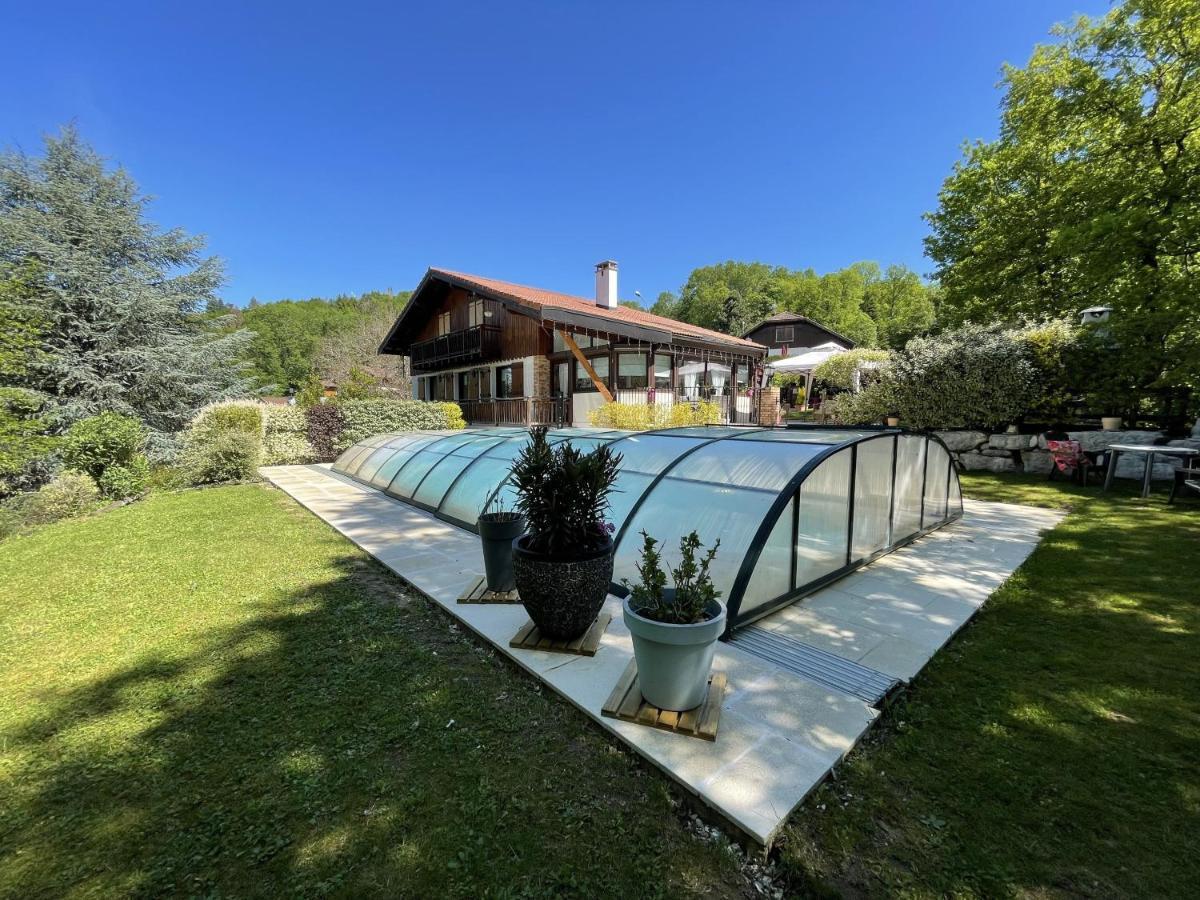 Le Chalet Des Pesettes Bed & Breakfast Thorens-Glieres Bagian luar foto